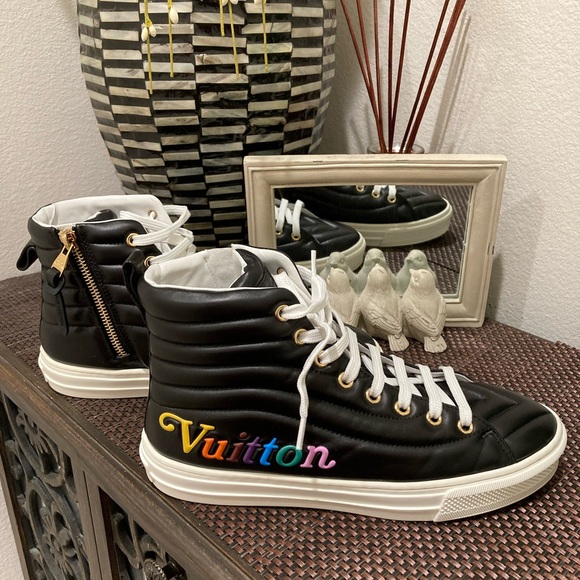 Louis Vuitton Steller Black Quilted Sneakers with Multicolor Logo - Picture 1 of 4